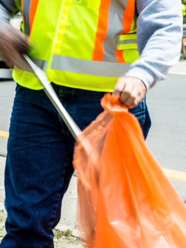 Litter Picking Keeps Car Parks & Estates Clean